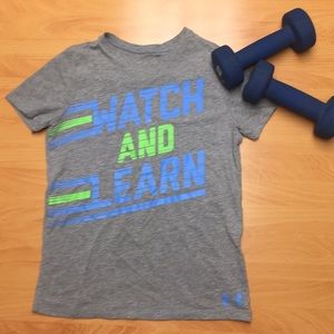 unisex kids t-shirt (3 under armour tees/$10)